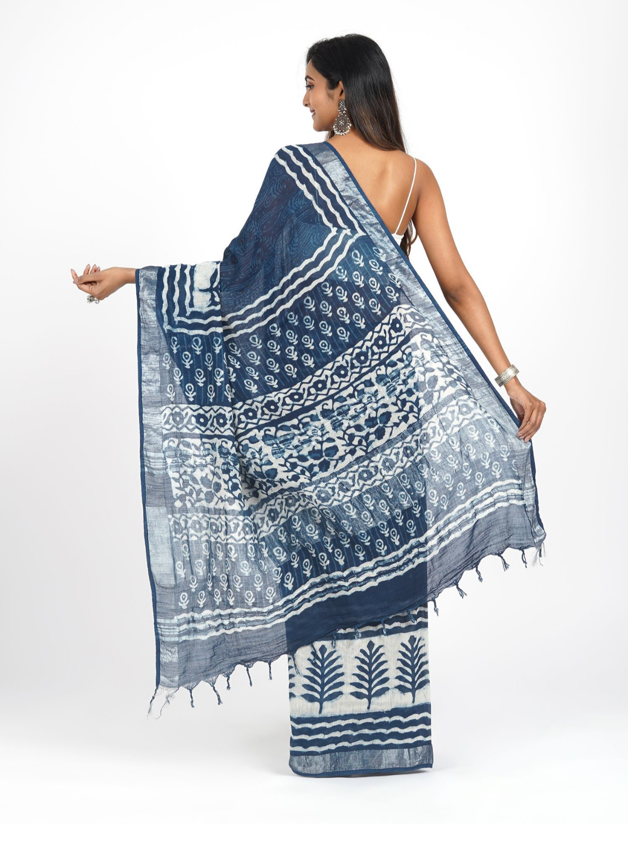 Coastal Linen Sari